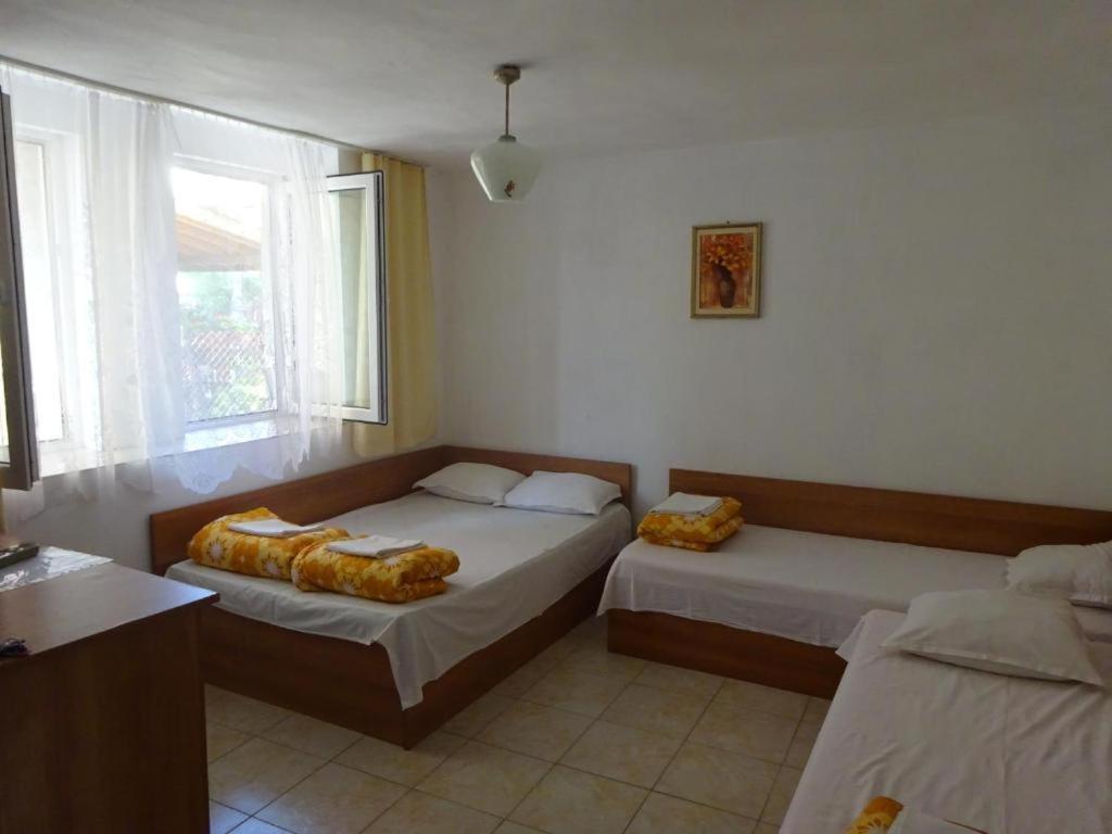 Hotel Hrisi à TTchernomorets Extérieur photo