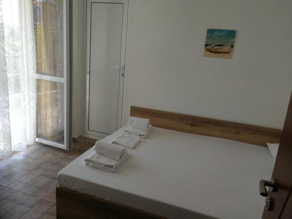 Hotel Hrisi à TTchernomorets Extérieur photo