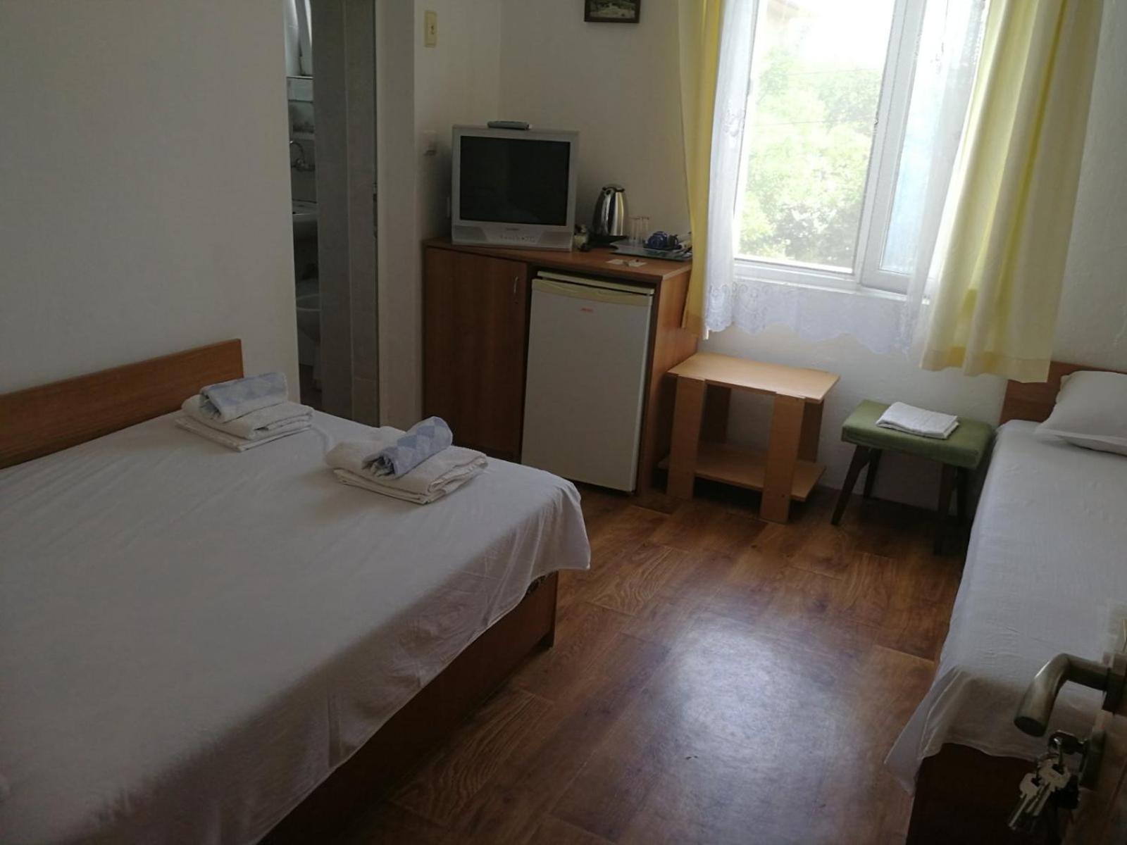 Hotel Hrisi à TTchernomorets Extérieur photo