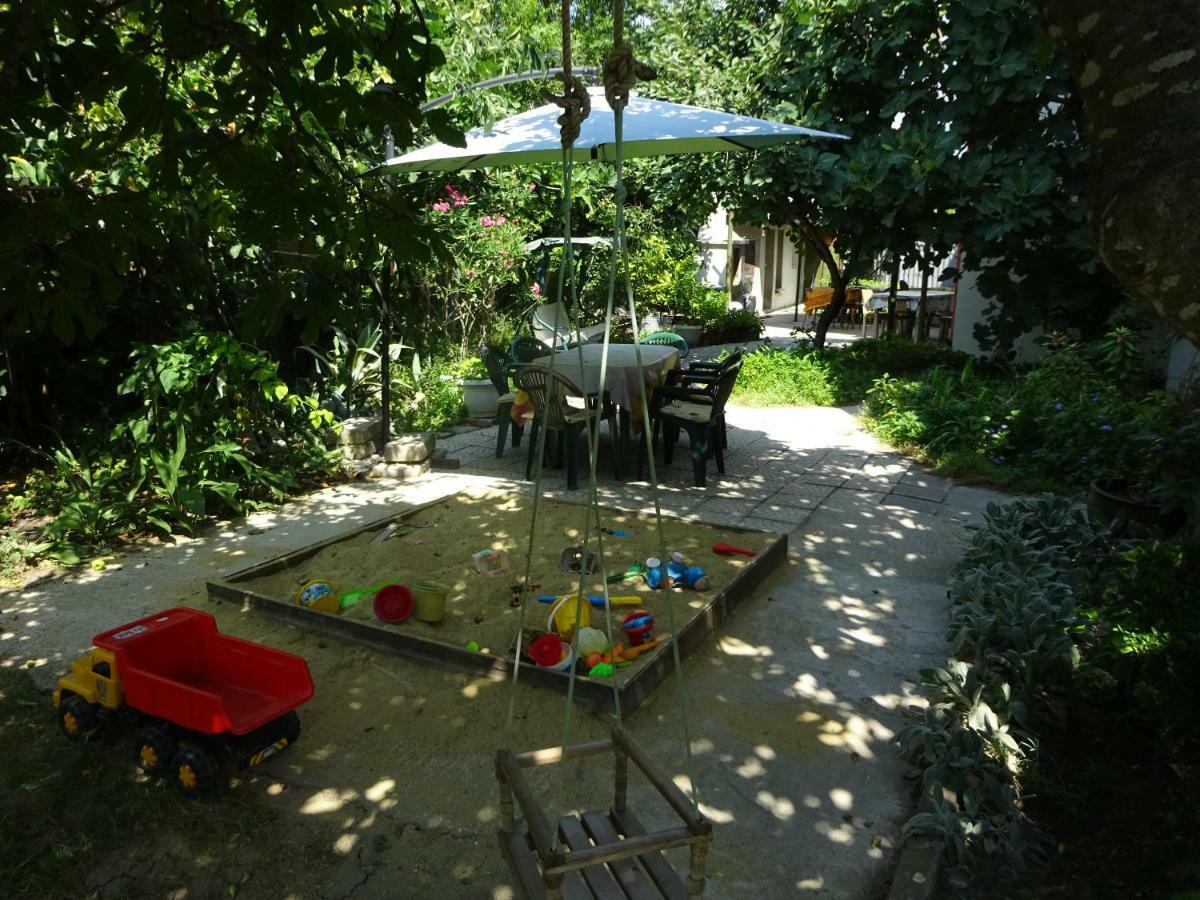 Hotel Hrisi à TTchernomorets Extérieur photo
